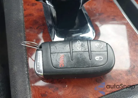 2012 Chrysler 300 из США, поврежденный, VIN 2C3CCAAG8CH198725